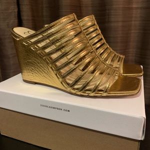 Jessica Simpson Arriya Wedge Sandal - Gold Size 8.5M